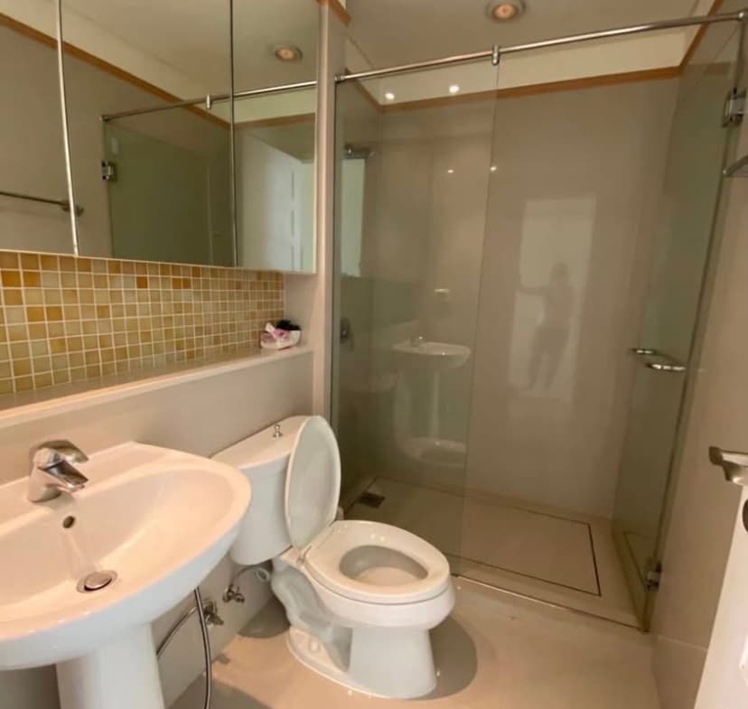 Aguston Sukhumvit 22