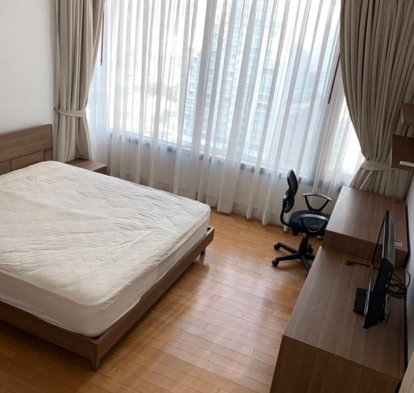 Aguston Sukhumvit 22