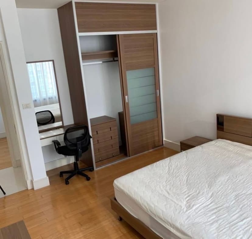 Aguston Sukhumvit 22
