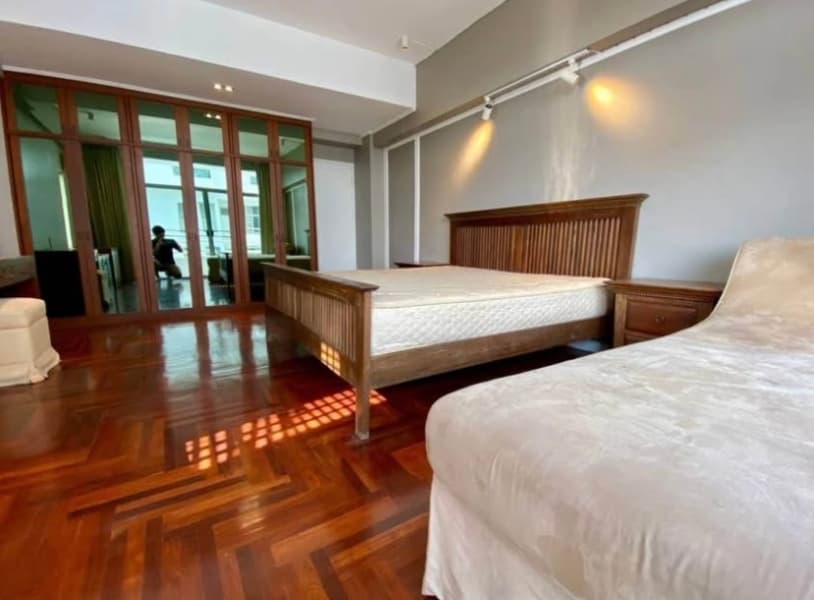 Siam Penthouse II Condominium