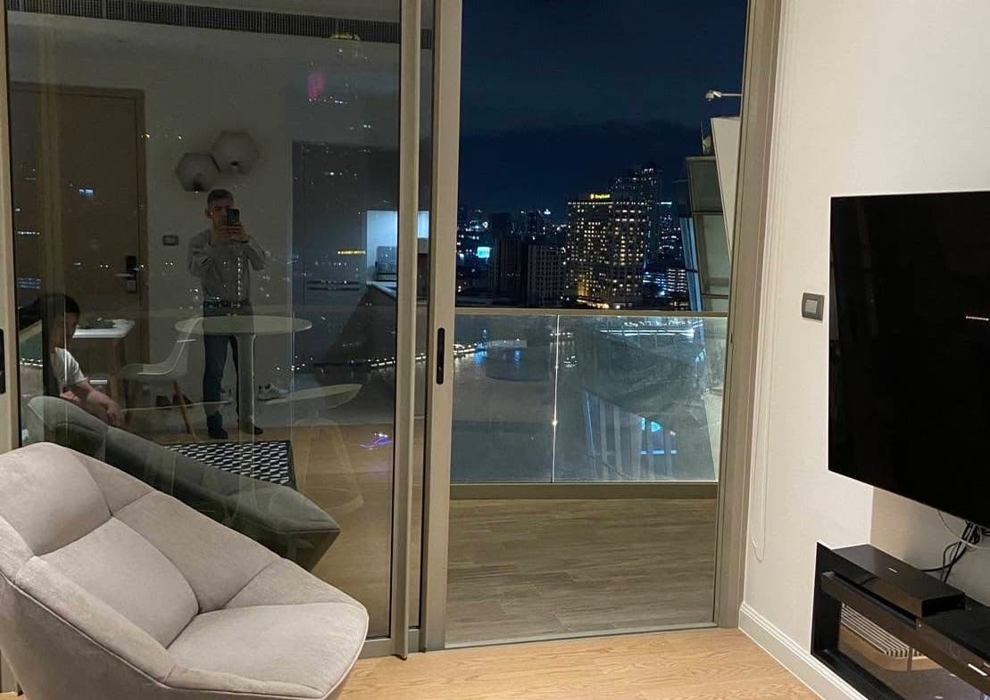 Magnolias Waterfront Residences 