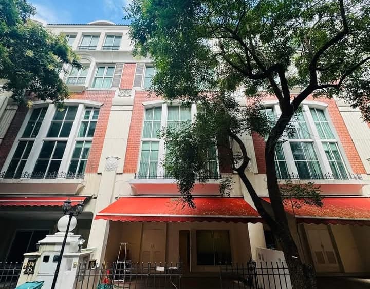 Baan Klang Krung Thonglor
