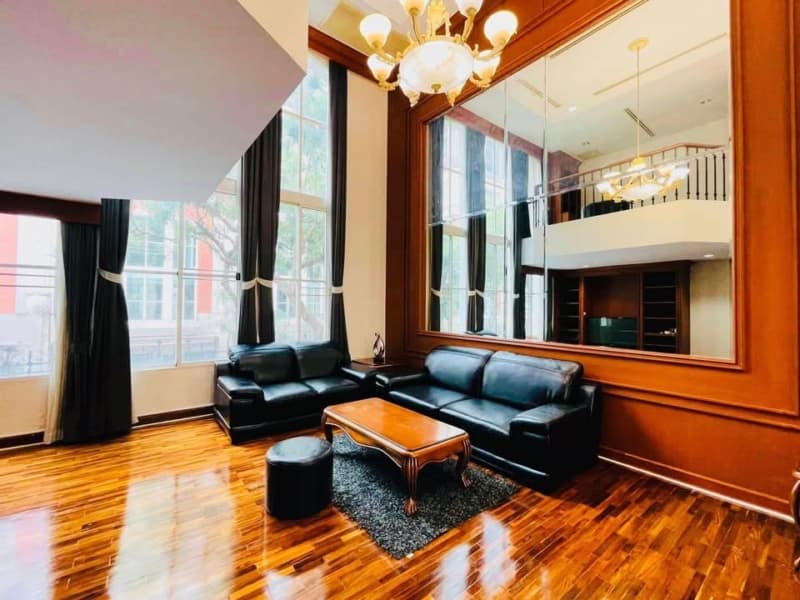 Baan Klang Krung Thonglor