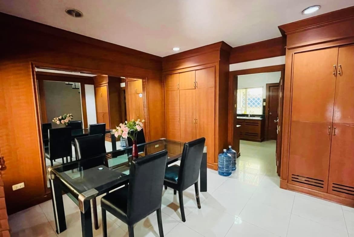 Baan Klang Krung Thonglor