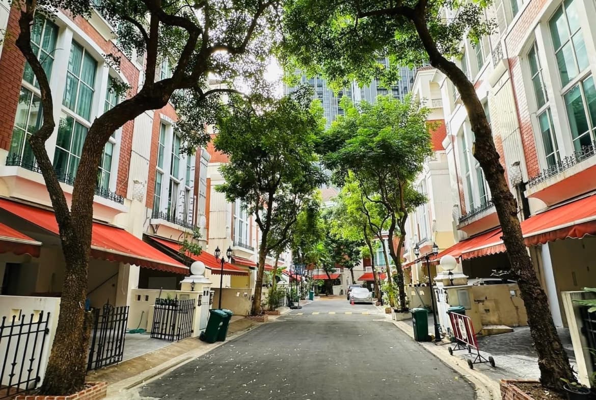 Baan Klang Krung Thonglor