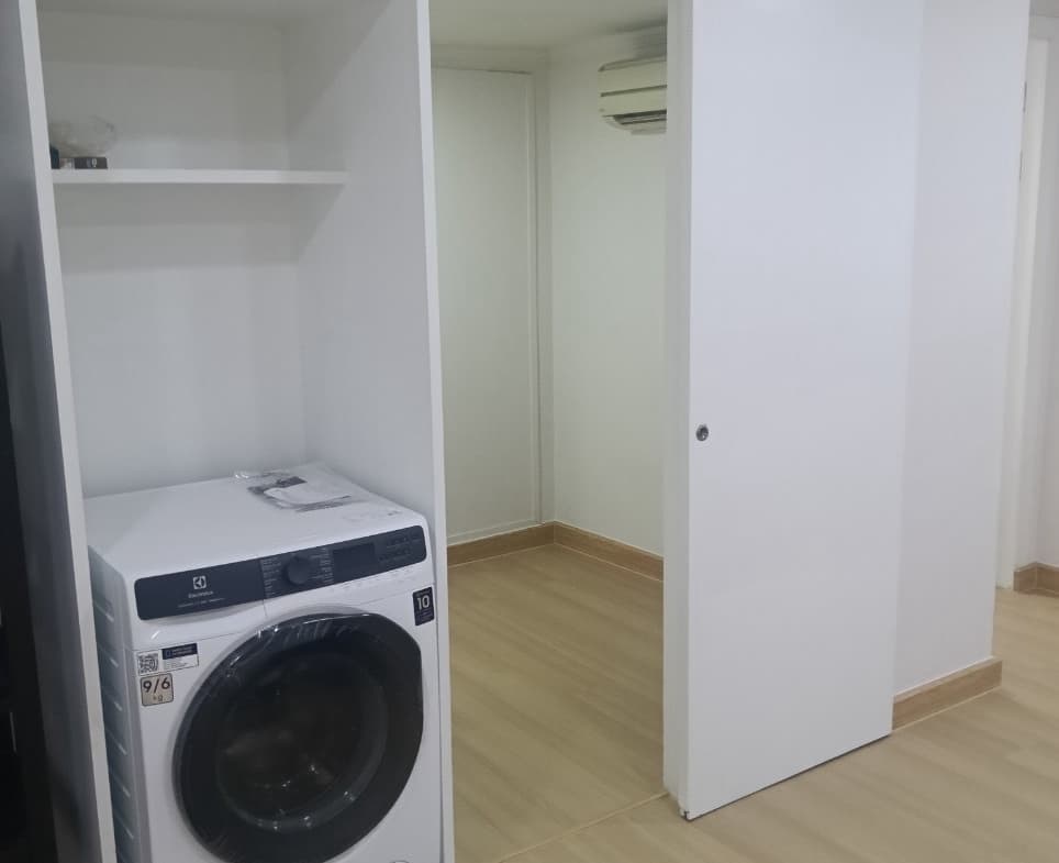Baan Suanpetch Condominium