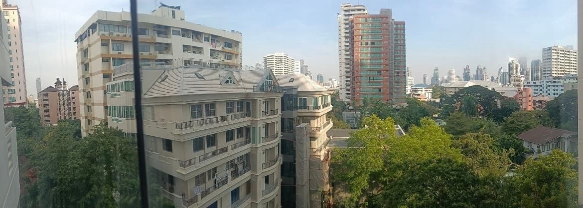 Baan Suanpetch Condominium