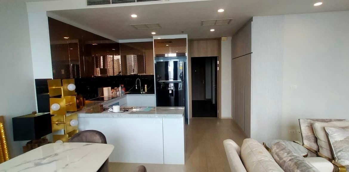 Noble Ploenchit