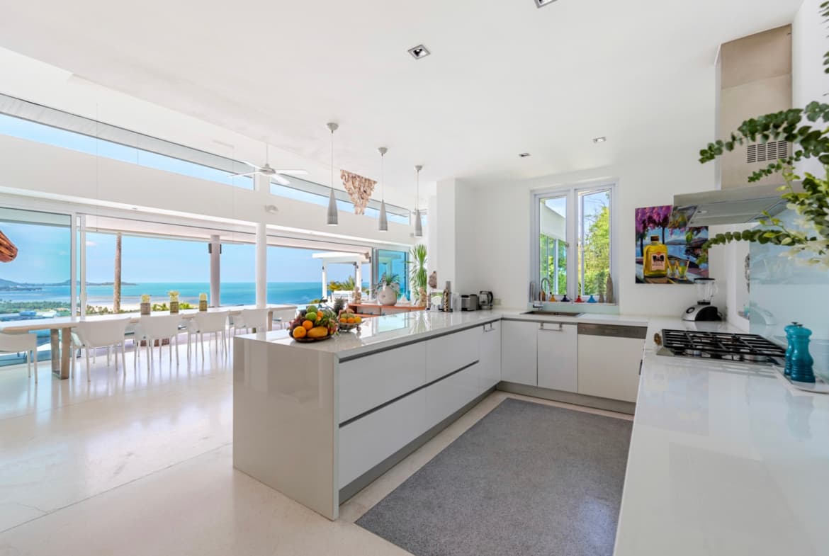 Modern Luxury Pool Villa in Koh Samui