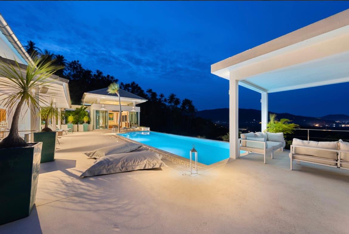 Modern Luxury Pool Villa in Koh Samui