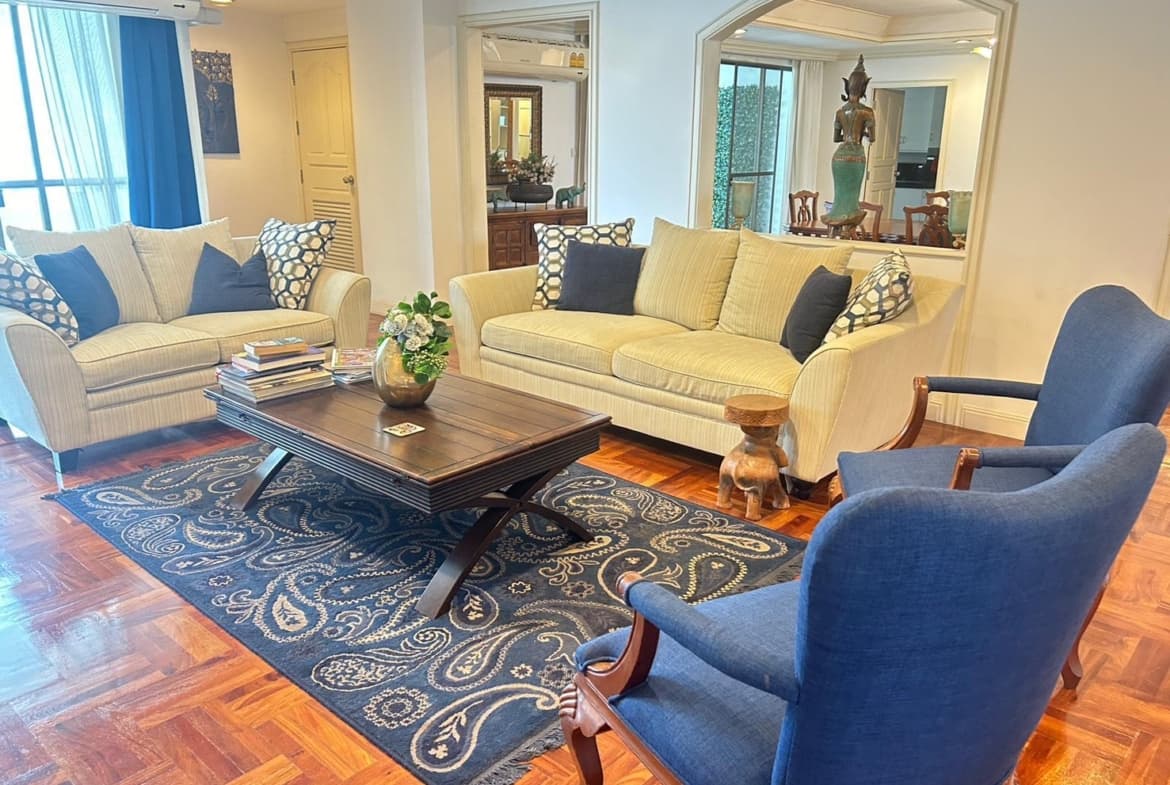 Spacious Luxury Apartment in Sukhumvit