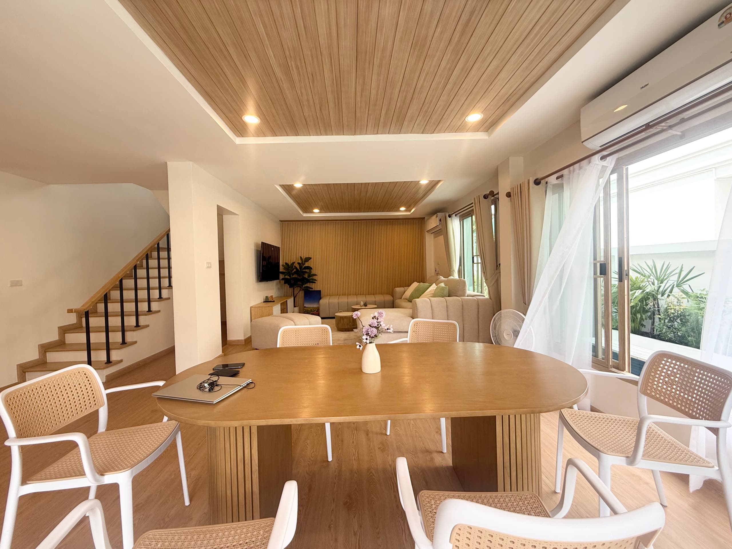 Detached House with Private Pool in Onnut 25