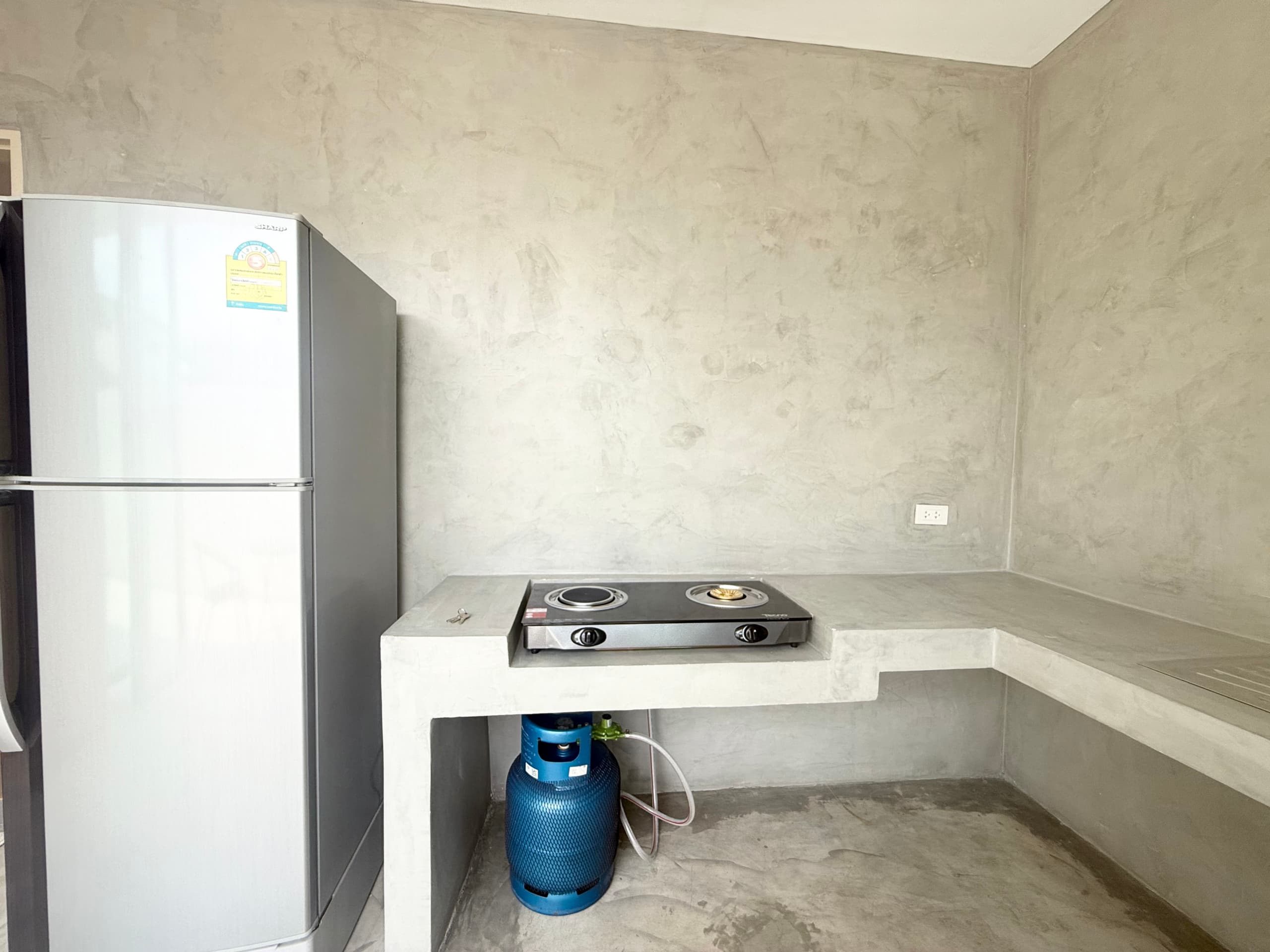 Detached House with Private Pool in Onnut 25