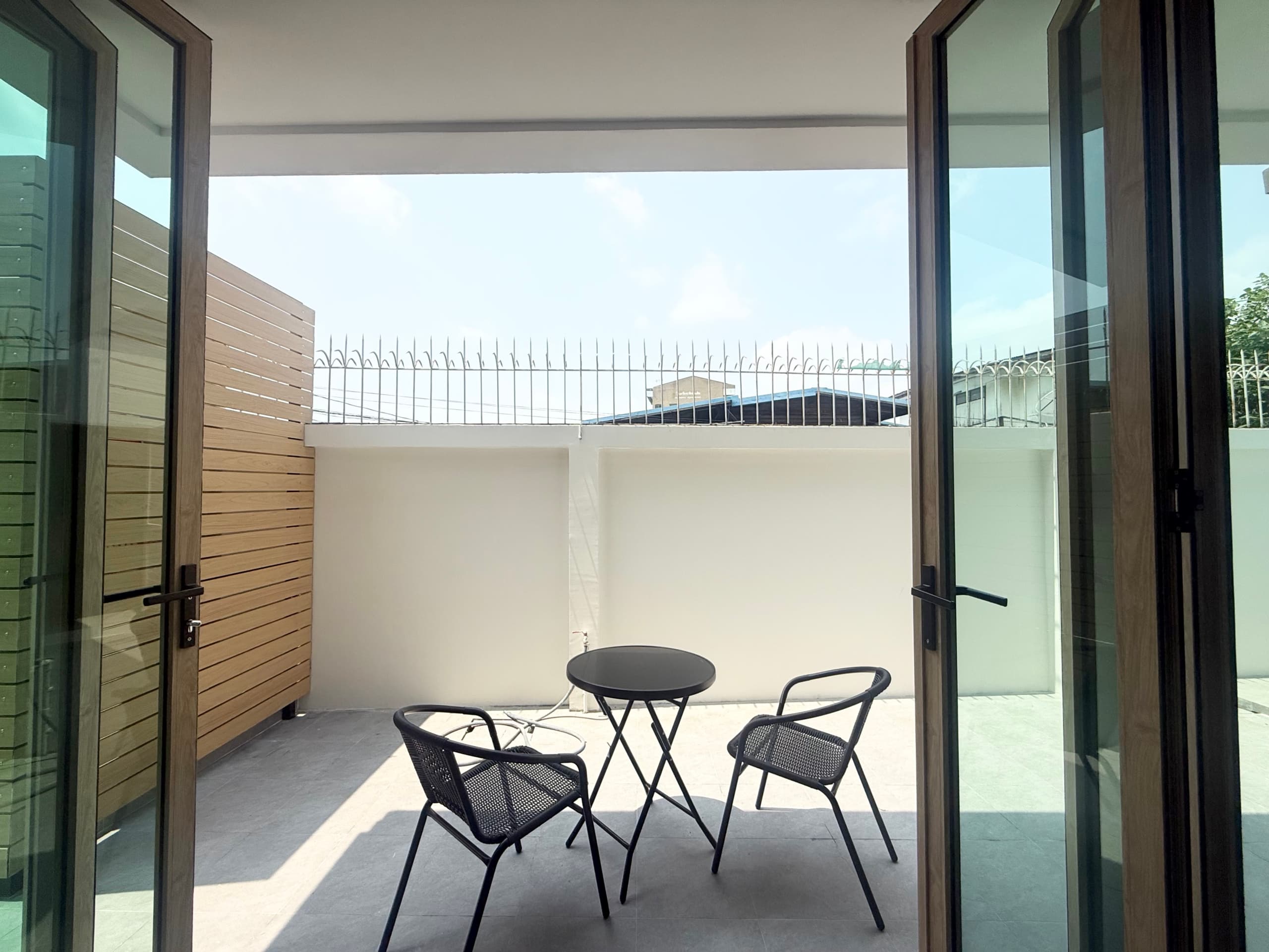 Detached House with Private Pool in Onnut 25