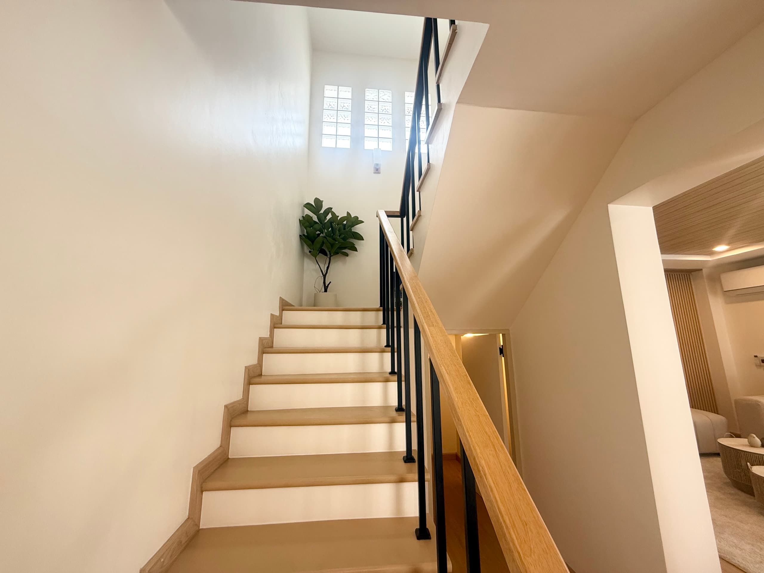Detached House with Private Pool in Onnut 25