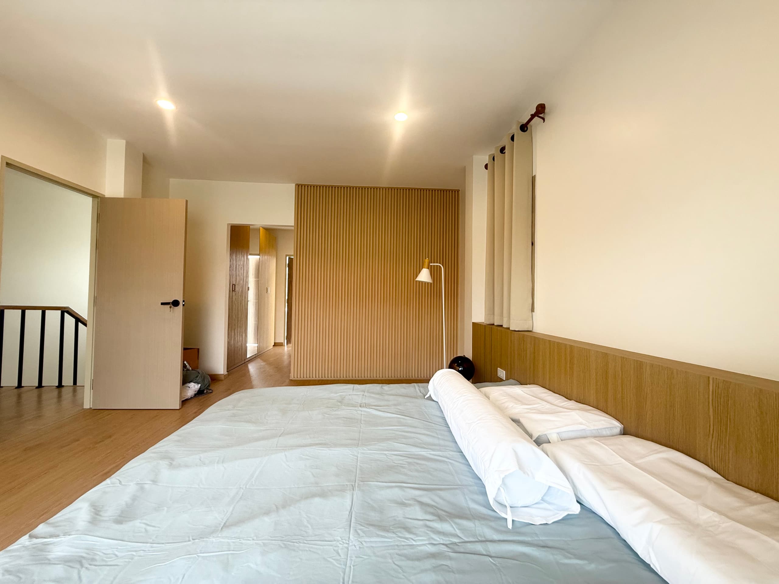 Detached House with Private Pool in Onnut 25