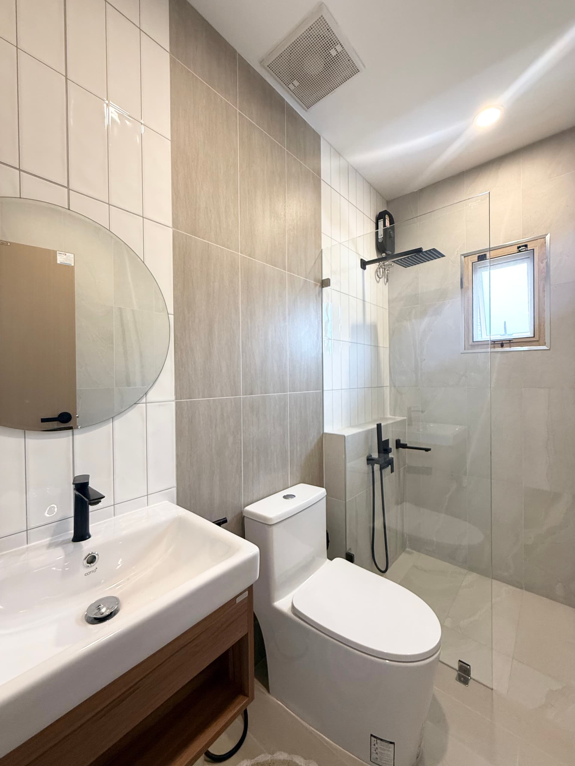 Detached House with Private Pool in Onnut 25