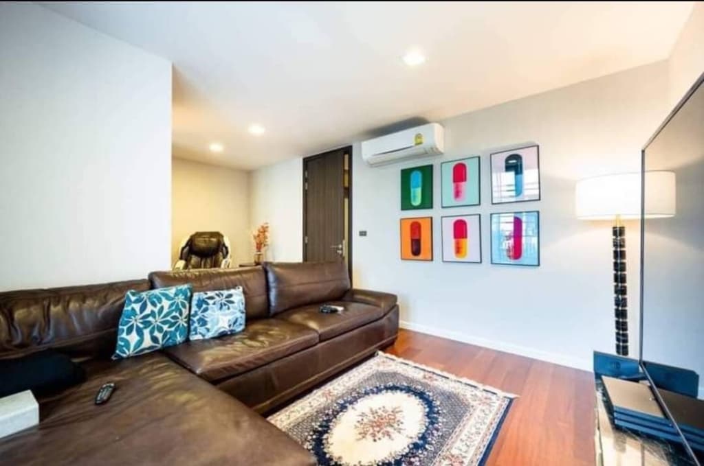 Quarter 31 Townhome (Sukhumvit 31)