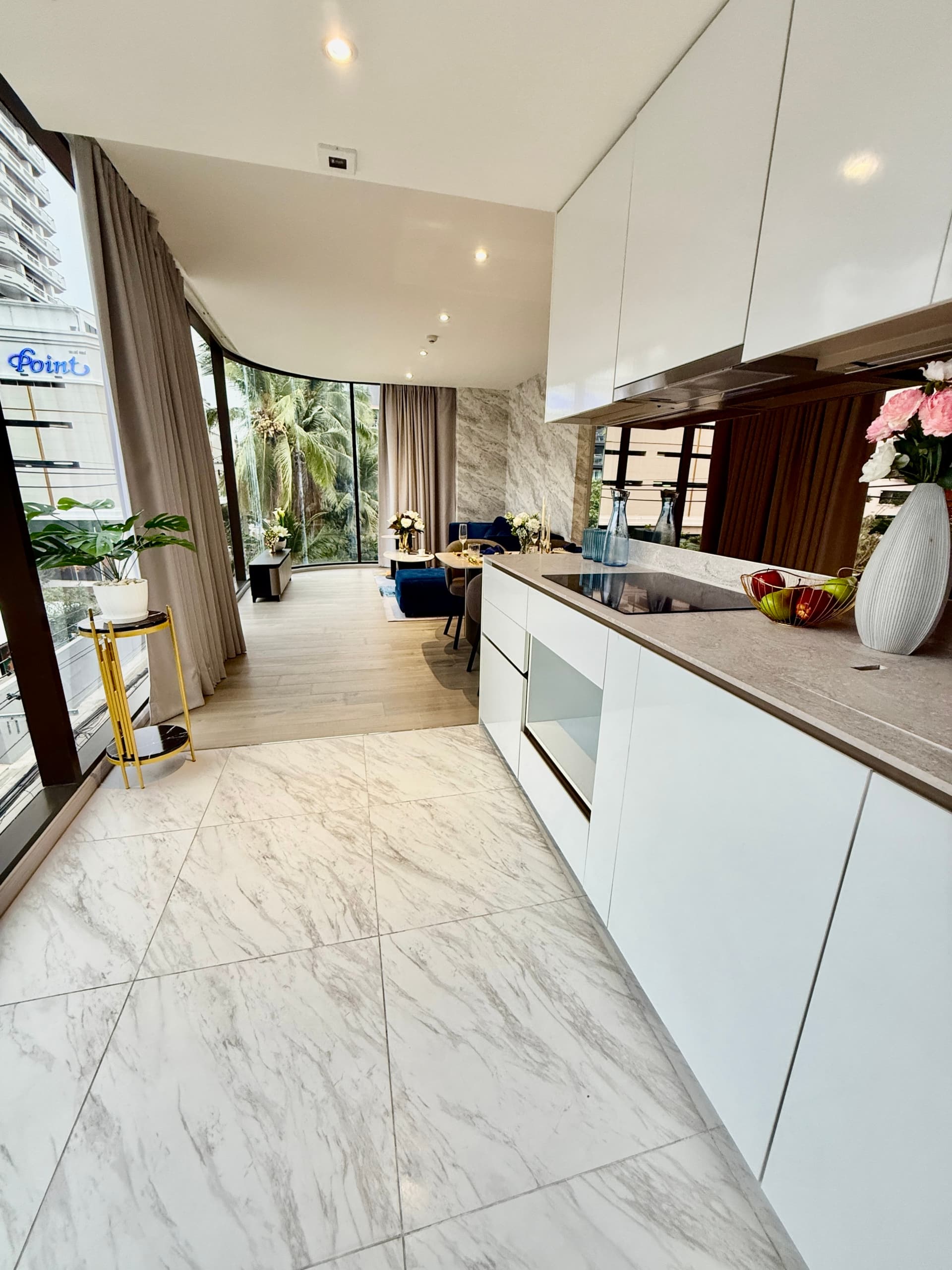 Fynn Asoke (Sukhumvit 10)
