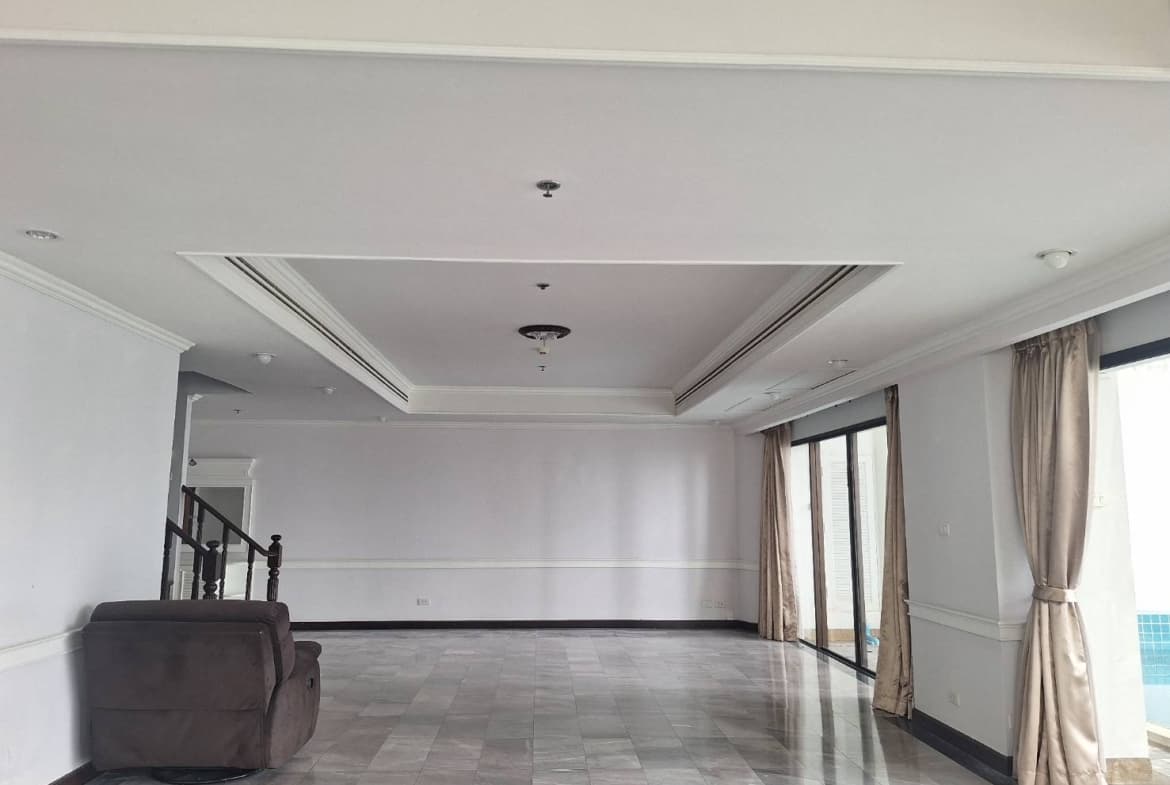Le Raffine (Sukhumvit 24)