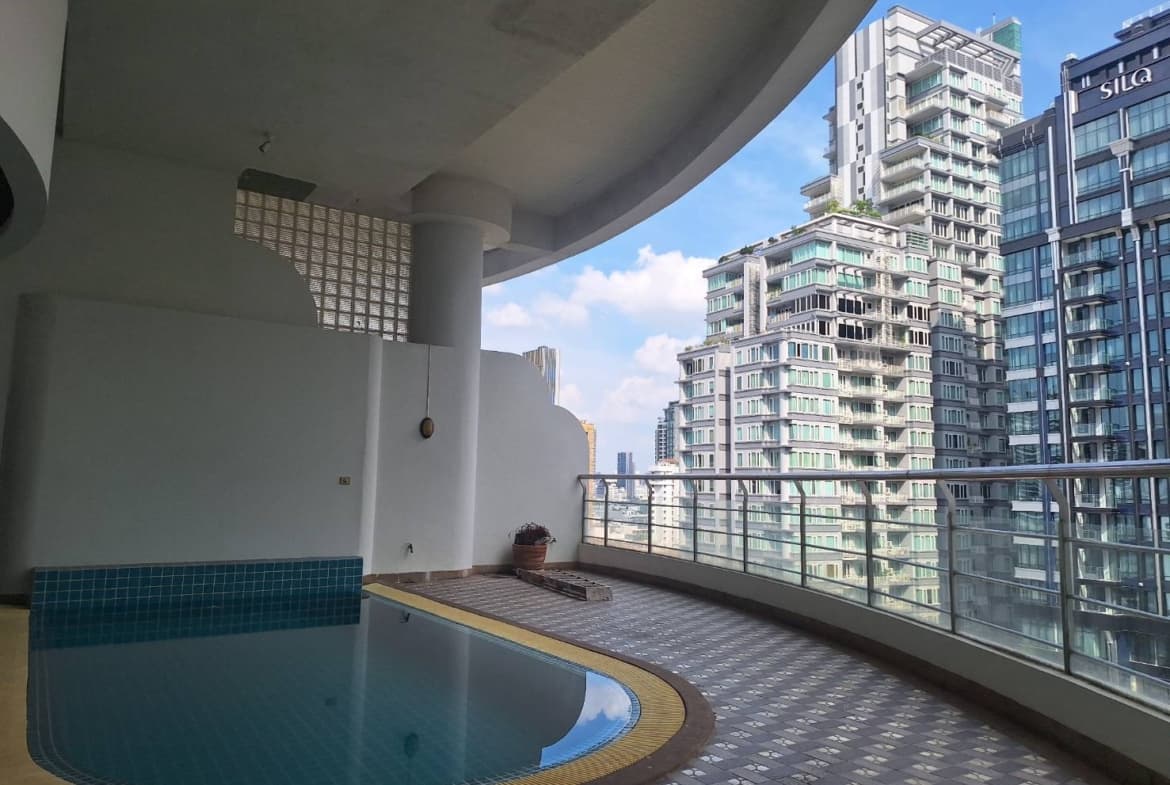 Le Raffine (Sukhumvit 24)