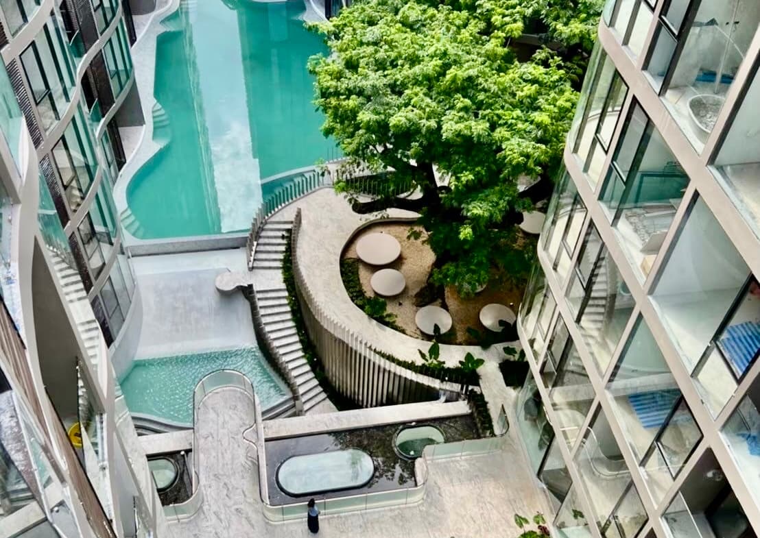 Fynn Asoke (Sukhumvit 10)