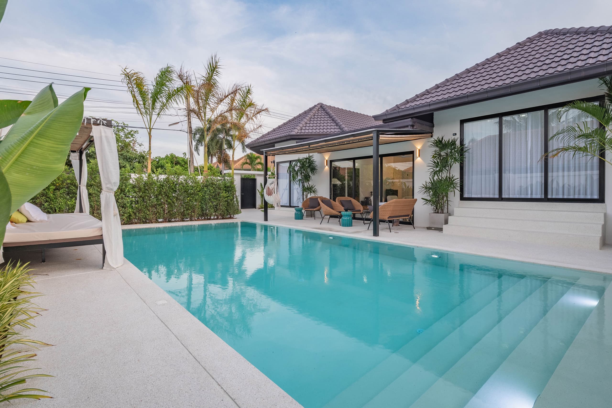 Luxury Pool Villa Pattaya (Tungklom-Tanman)