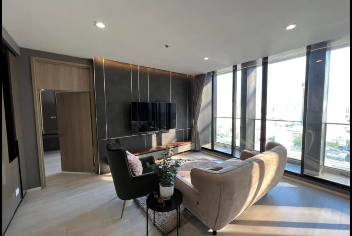 Noble Ploenchit