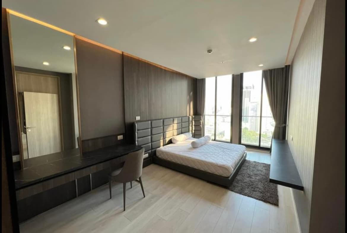 Noble Ploenchit