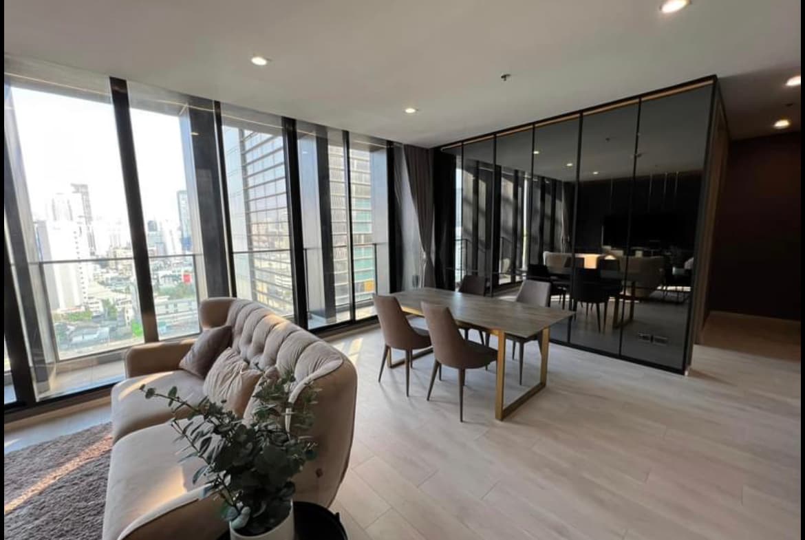 Noble Ploenchit