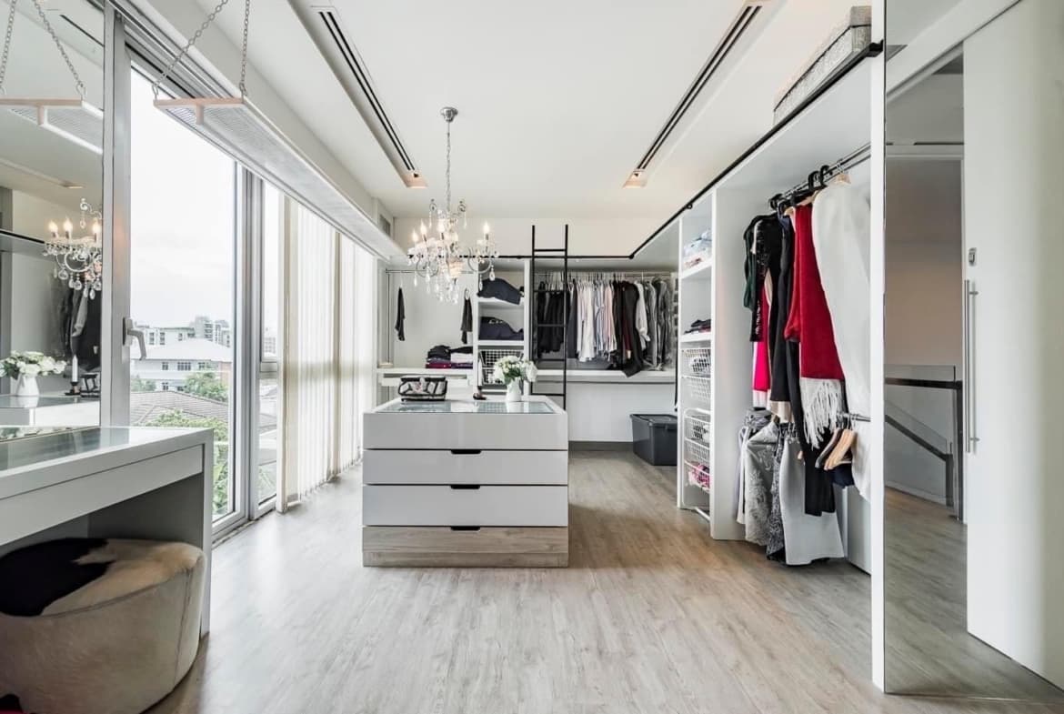 The Lofts Sathorn (5 Storey Luxury Townhome)