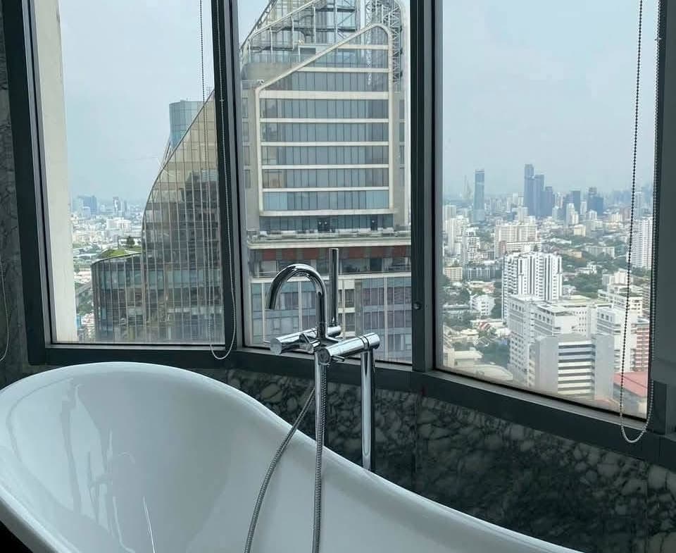 Q Asoke  Penthouse 