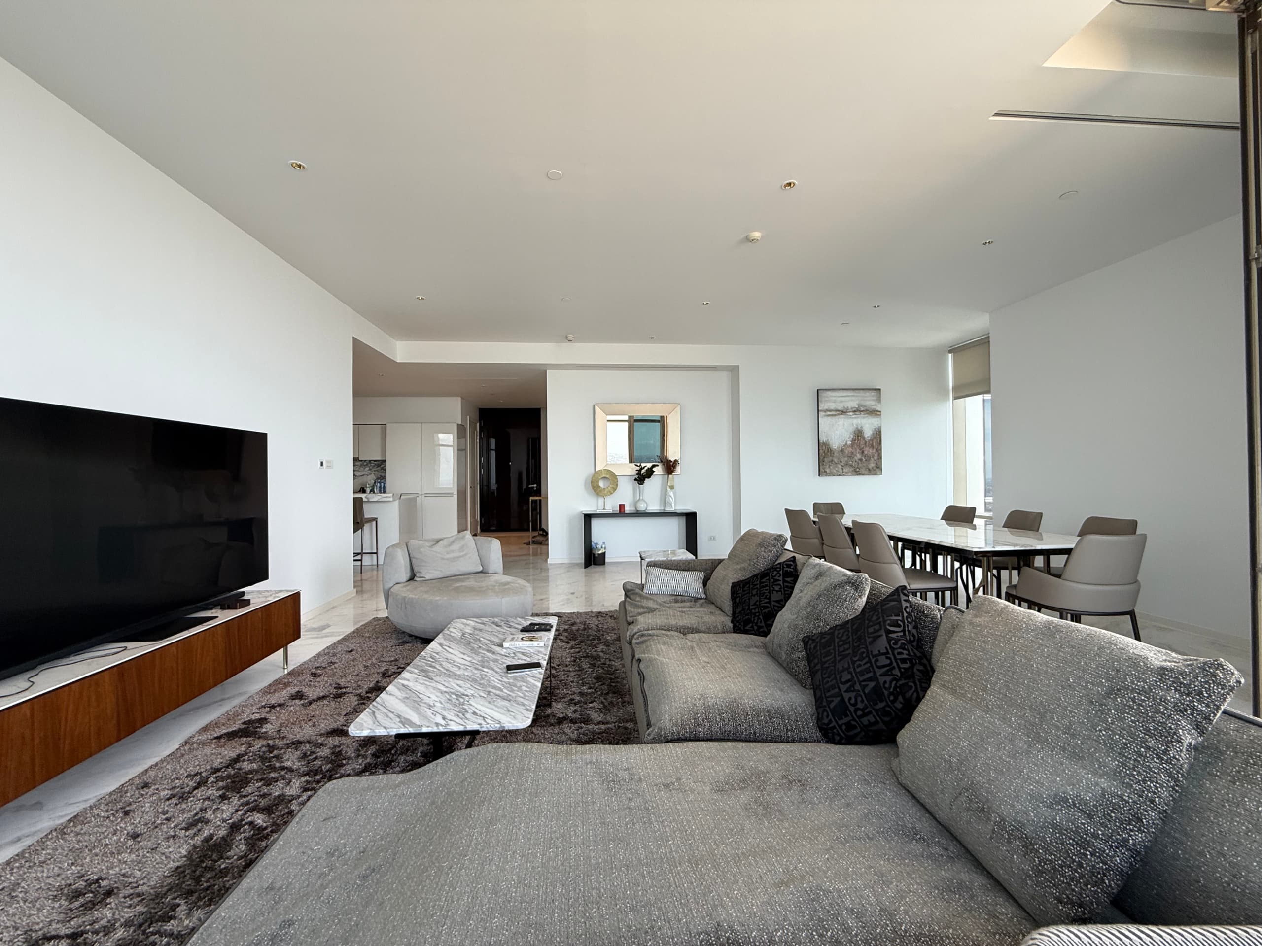 Four Seasons Private Residences 