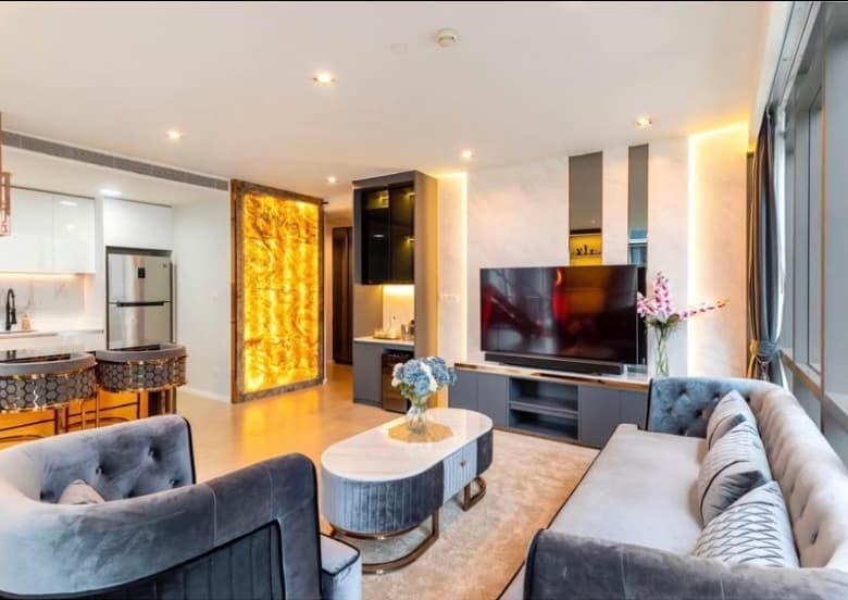 The Room Sukhumvit 21 