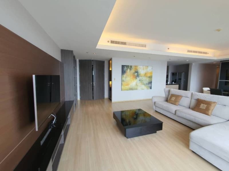 The Met Condominium