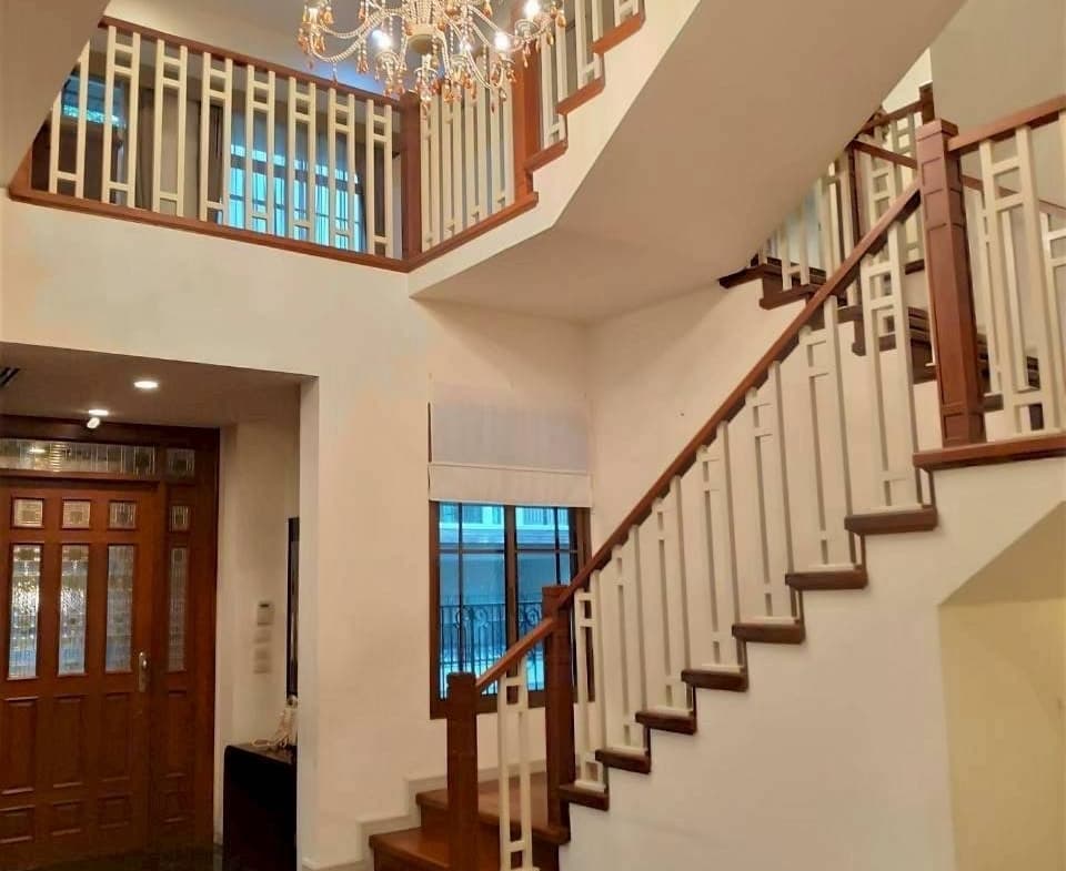 Super Luxury house Prime Sukhumvit 67 with private pool