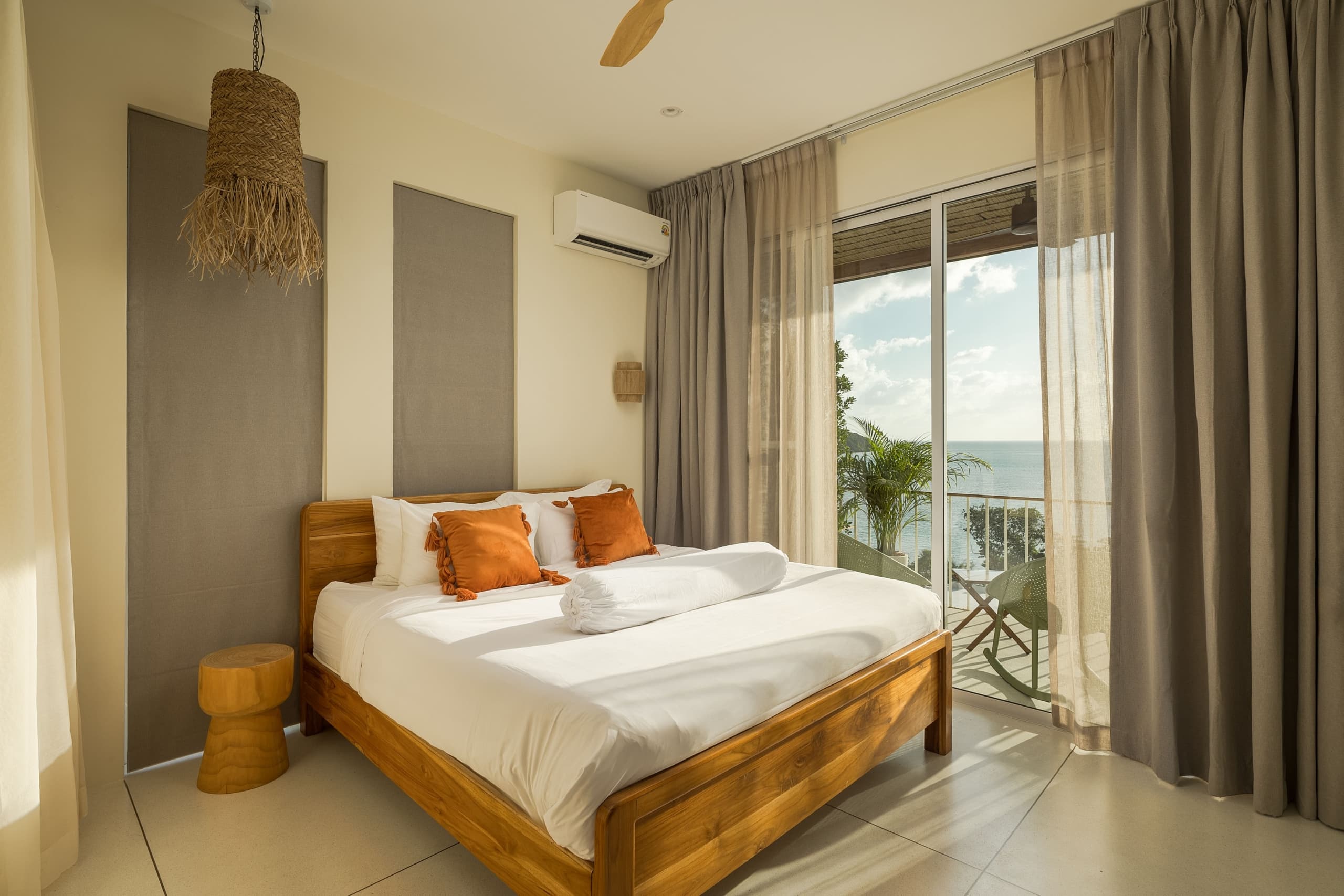 Lonely Beach Luxury Villa