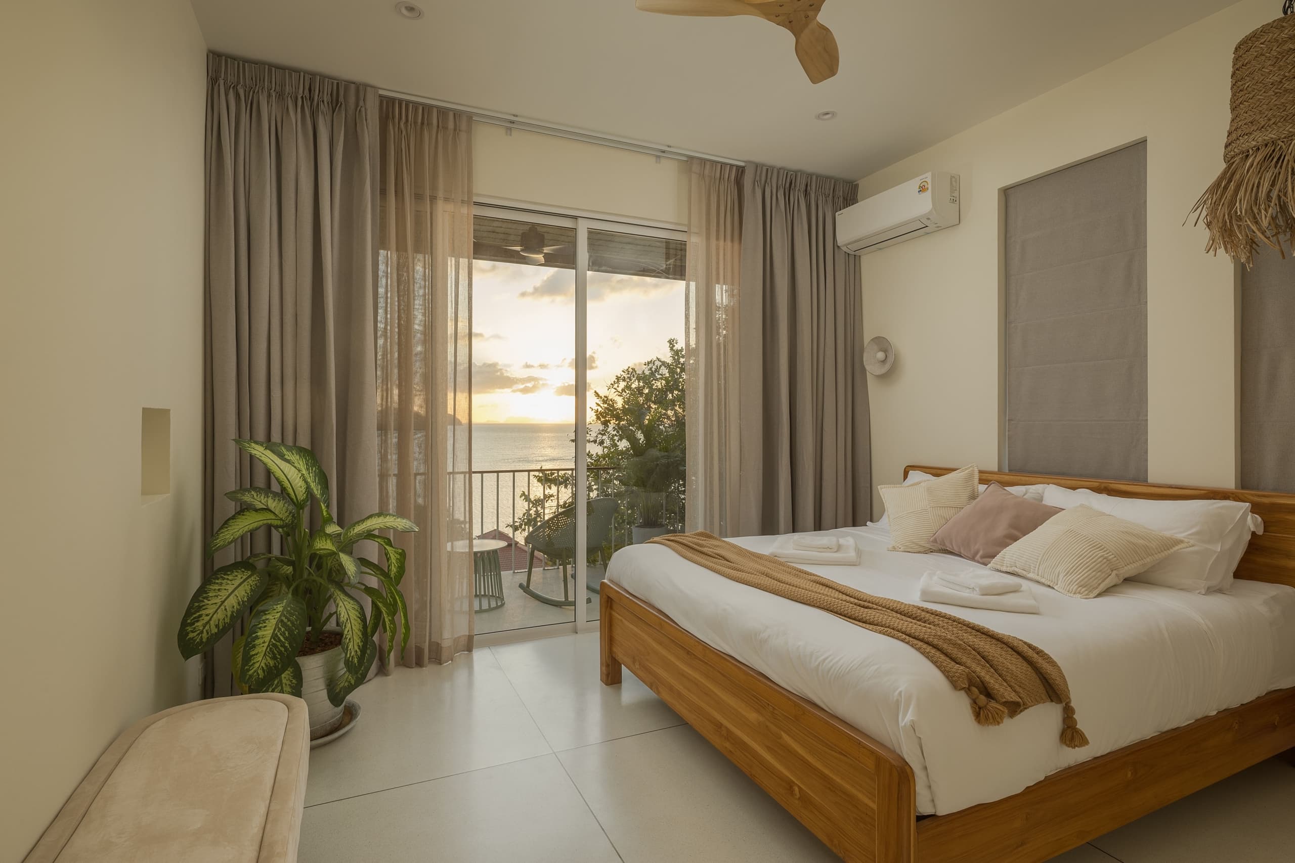Lonely Beach Luxury Villa