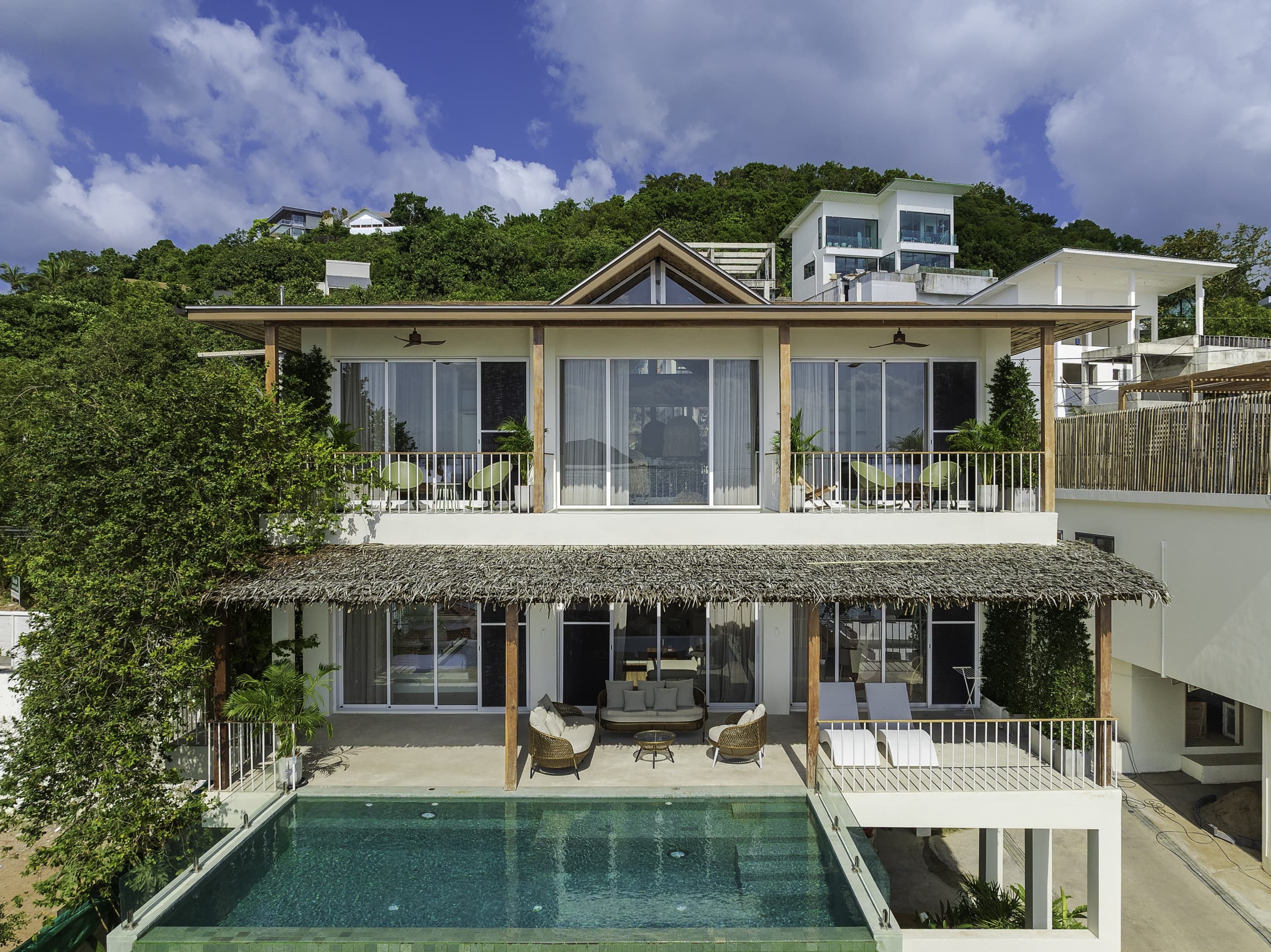 Lonely Beach Luxury Villa