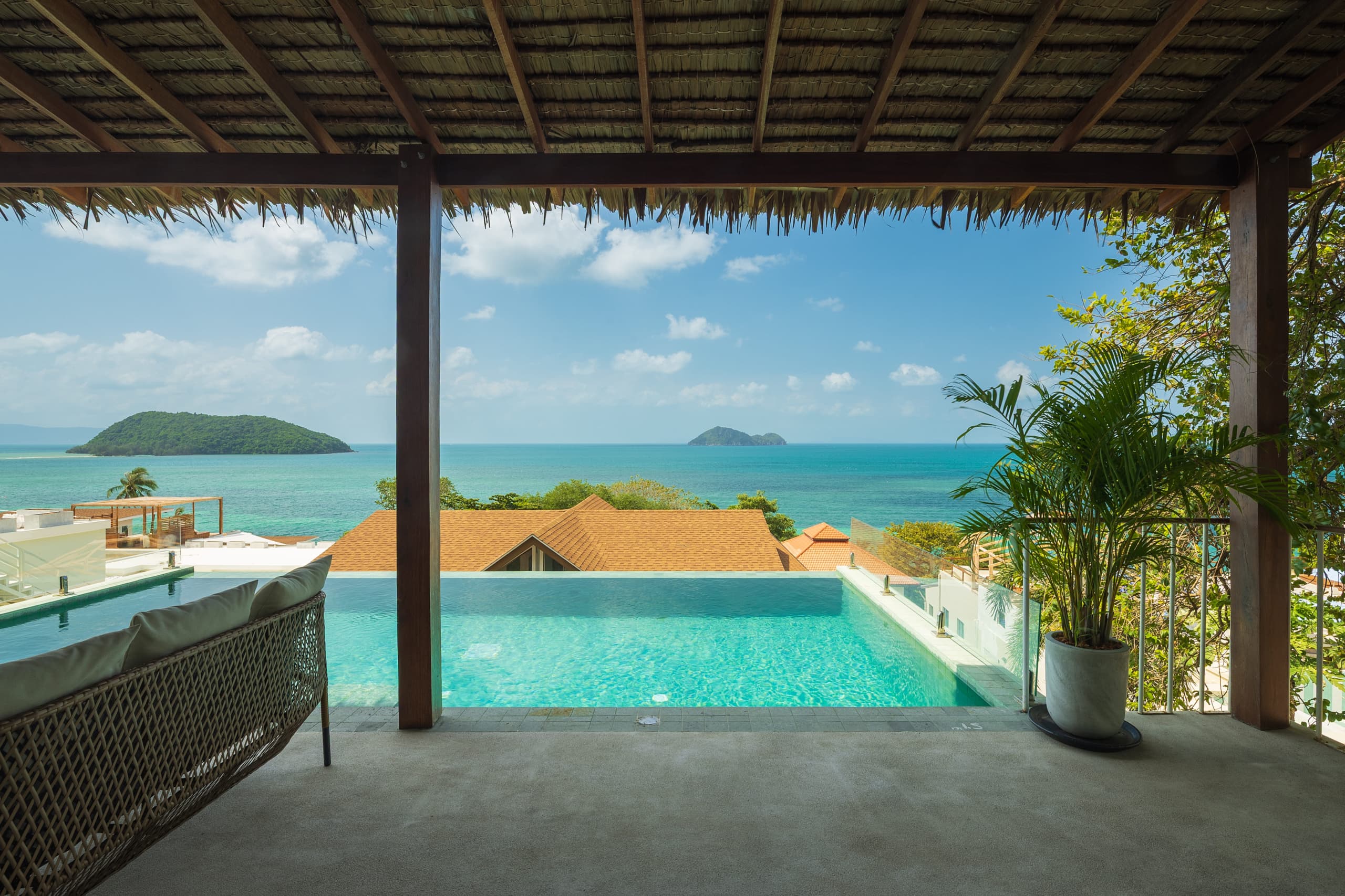 Lonely Beach Luxury Villa