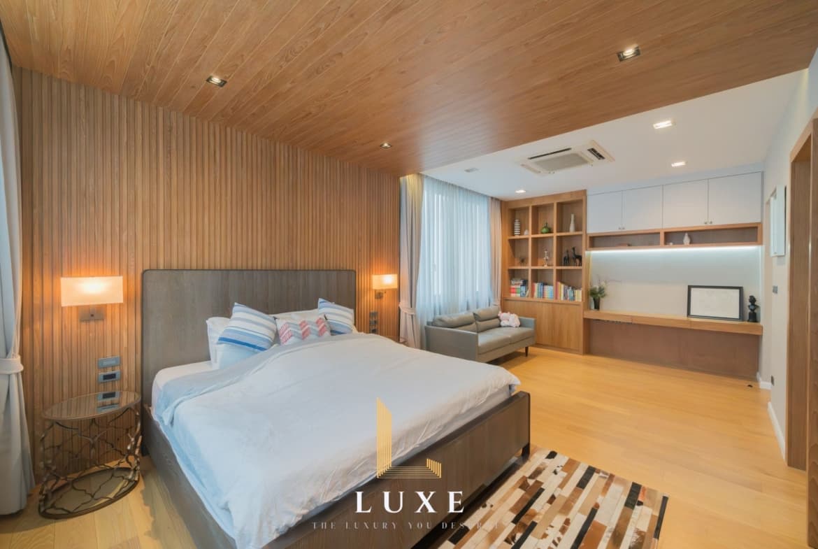 Private Nirvana Residence East