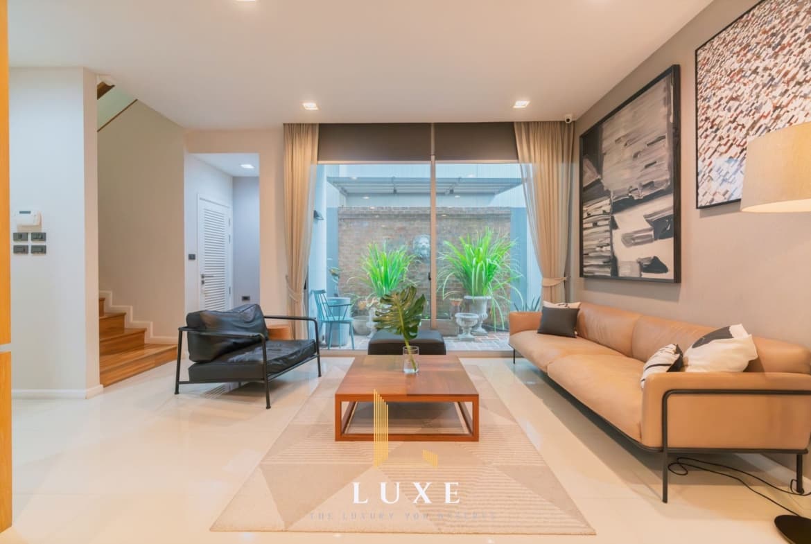 Private Nirvana Residence East