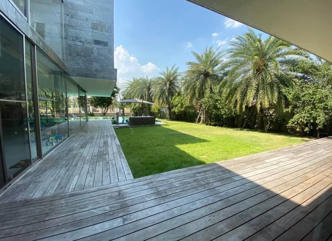 Villa in Windmill Golf Course