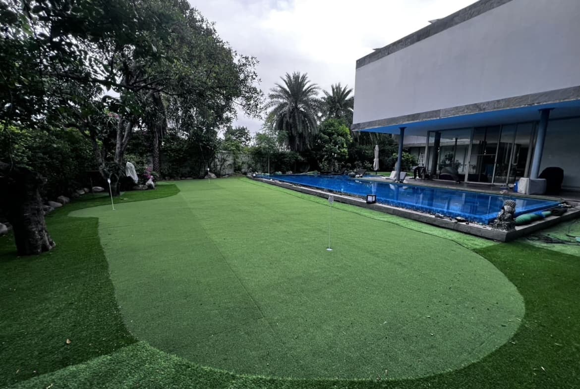 Villa in Windmill Golf Course
