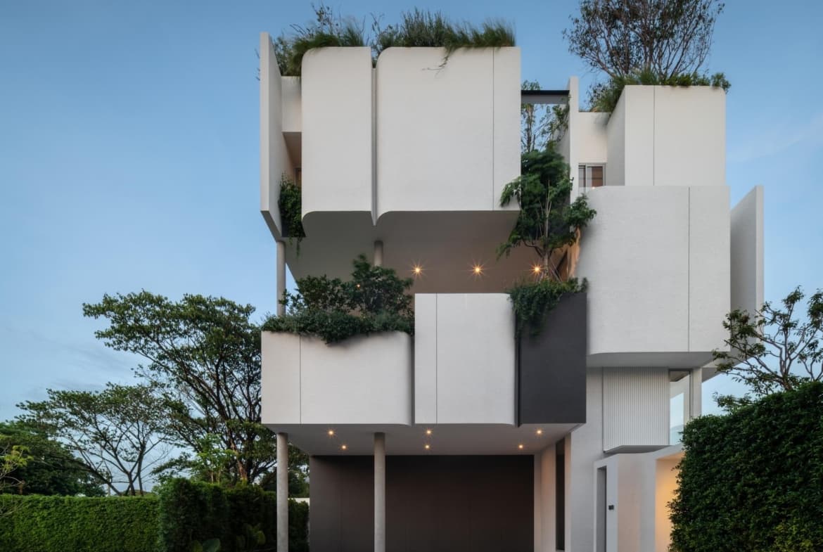ARQ10 Rama 9 – KrungthepKreetha