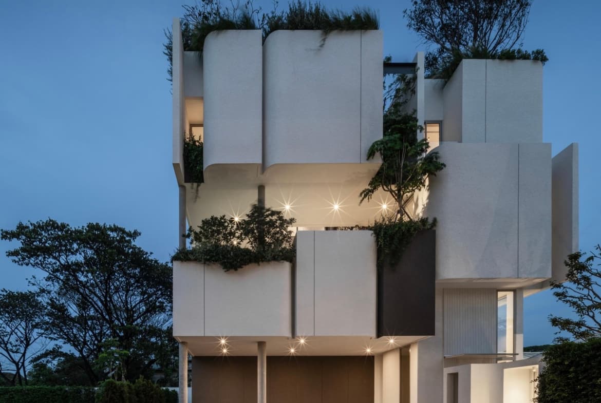 ARQ10 Rama 9 – KrungthepKreetha