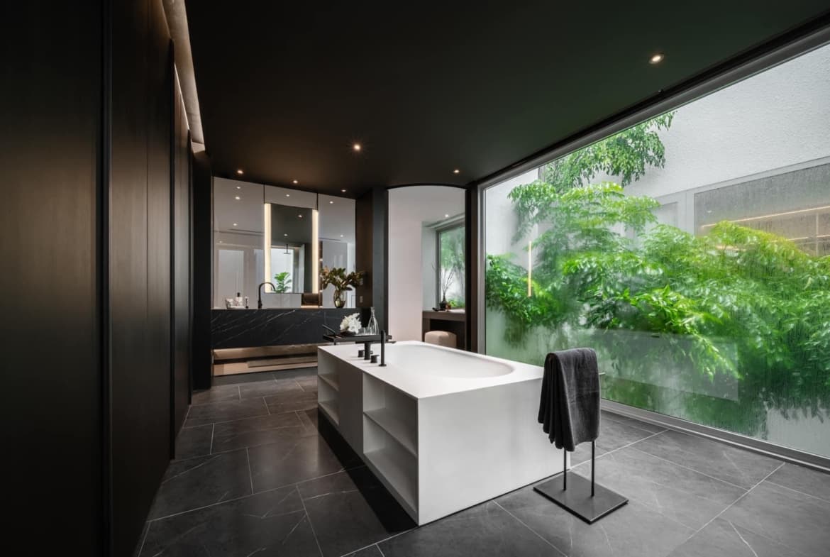 ARQ10 Rama 9 – KrungthepKreetha