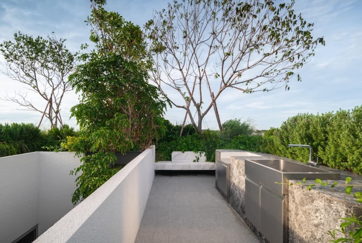 ARQ10 Rama 9 – KrungthepKreetha