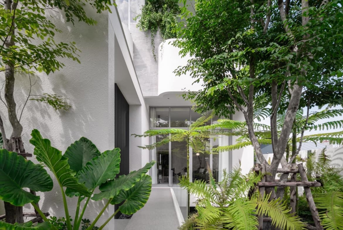 ARQ10 Rama 9 – KrungthepKreetha