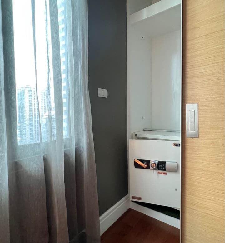 Bright Sukhumvit 24